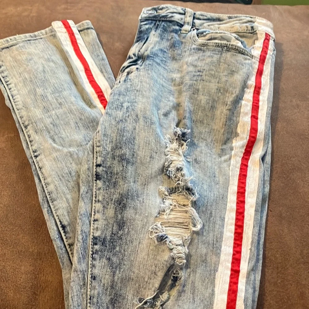 Rue21 Supreme Stretch Skinny Jeans with‎ red/white stripes & Distressed Details